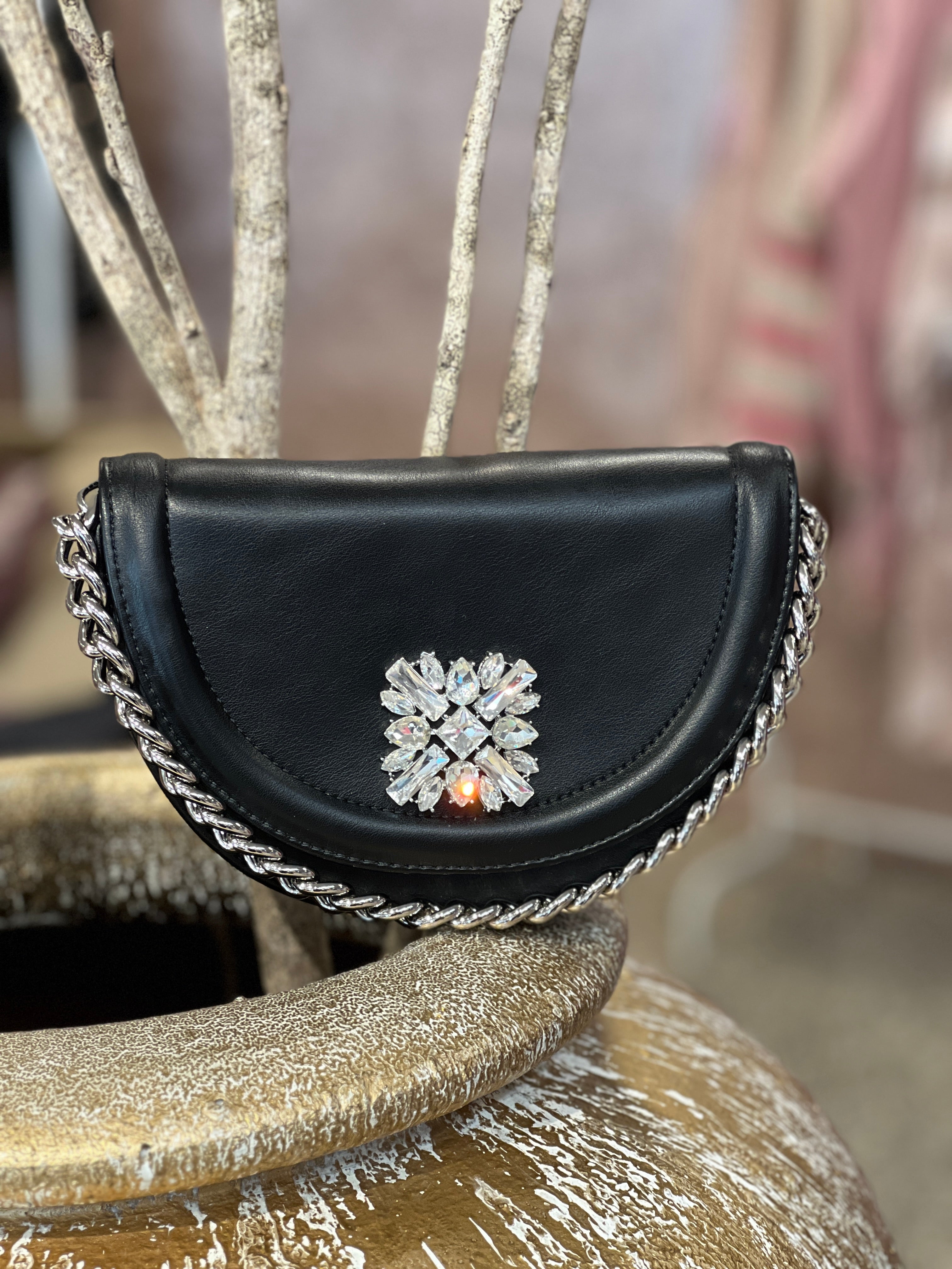 Rose - Liten handväska med stenimitation och silverkedja